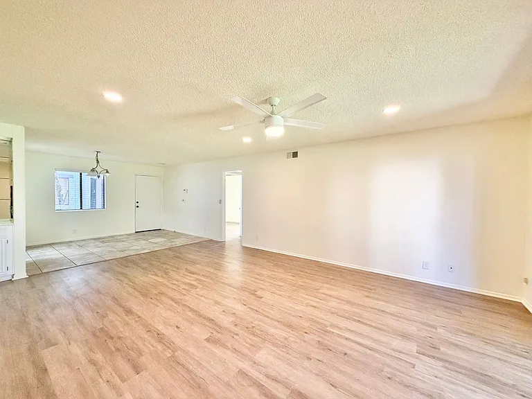 1050 E Ramon Rd #119 — Photo 6