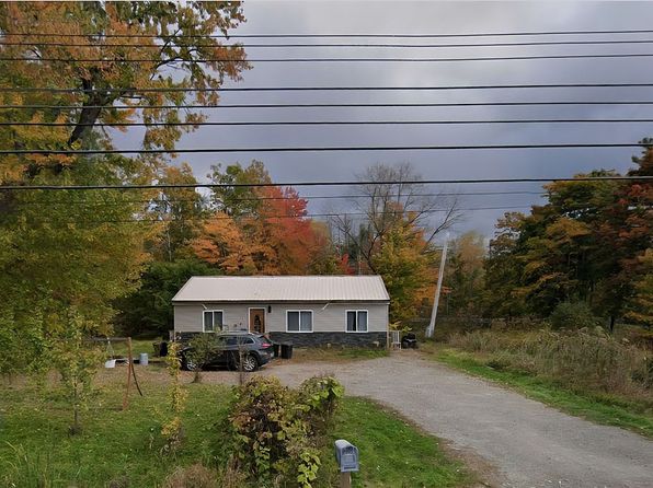 595 Main St