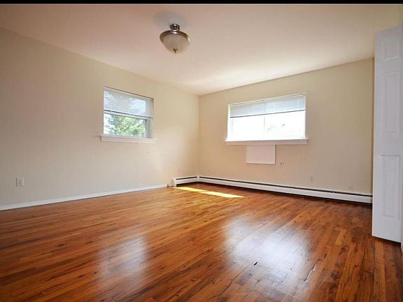 4th image of 1524 Mac Donough Pl #1