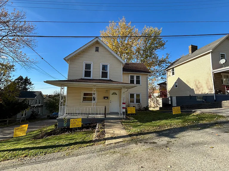 219 Douglas Ave — Photo 6