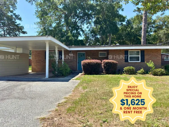 135 W Dove Ln, Beaufort, SC 29906