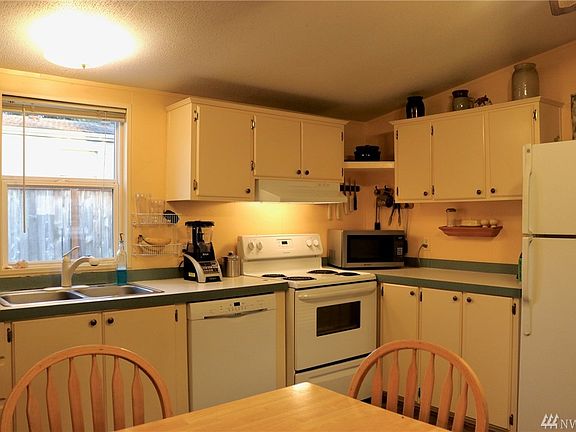 4th image of 16513 42nd Avenue Ct E