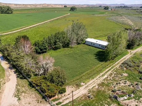 270 Road 8VE, Clark, WY 82435