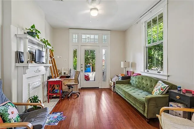 1 bed, 1.0 bath, 660 sqft, $1,100 — Photo 2