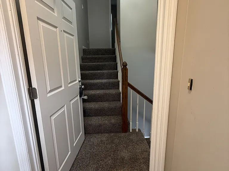 910 Georgia Cir NW — Photo 2