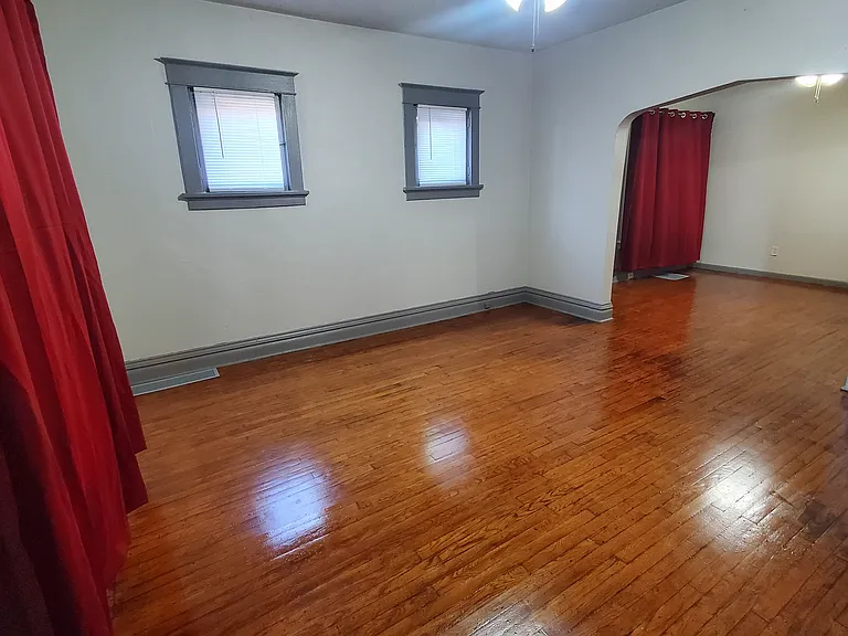 6609 Saint Louis Ave — Photo 36