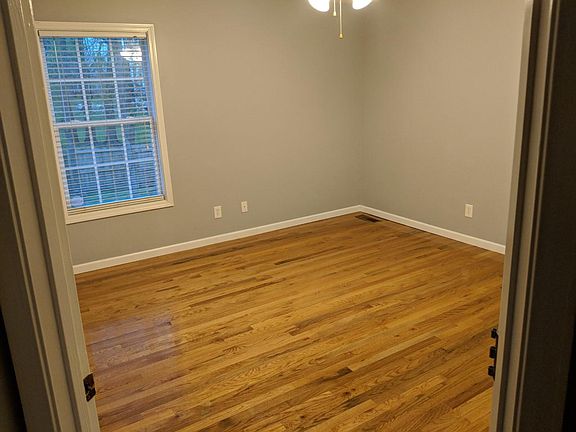 4th image of 1309 Southwood Ct