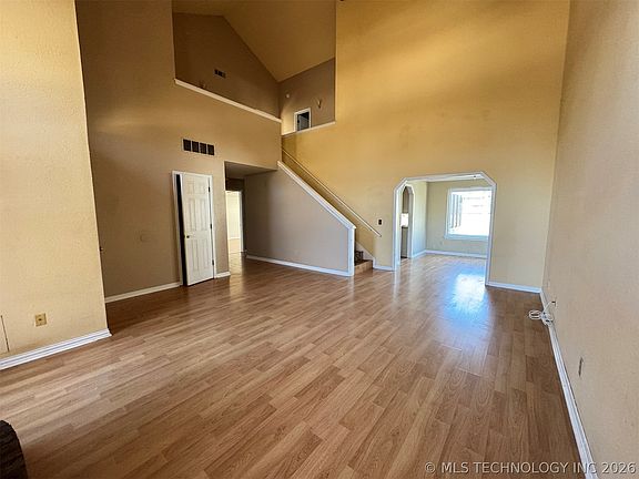 4th image of 6900 S Ash Pl