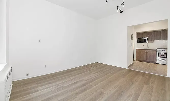 Rented by REAL New York | media 3