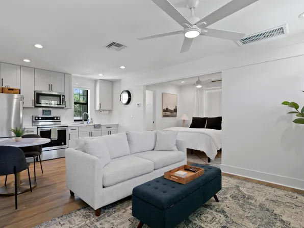 1026 11th St N #1/2, Saint Petersburg, FL 33705