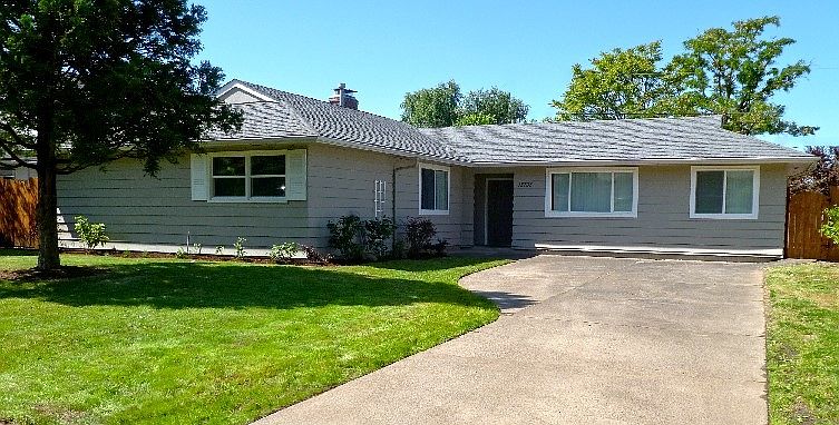 Spacious Ranch in nice neighborhood