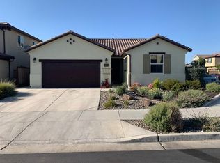 1194 Cabrillo Dr, Hollister, CA 95023
