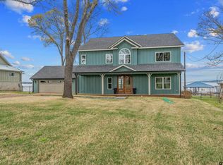 22107 Bluewater Rd, Chandler, TX 75758