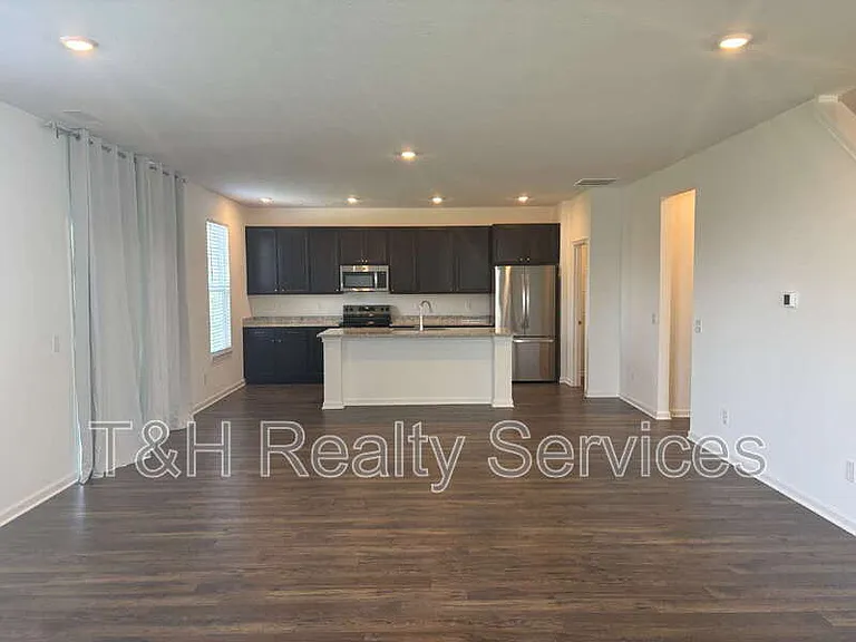 354 N Grand Oak Dr — Photo 4