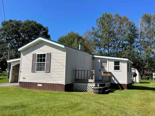 7 Birch Street, Colebrook, NH 03576