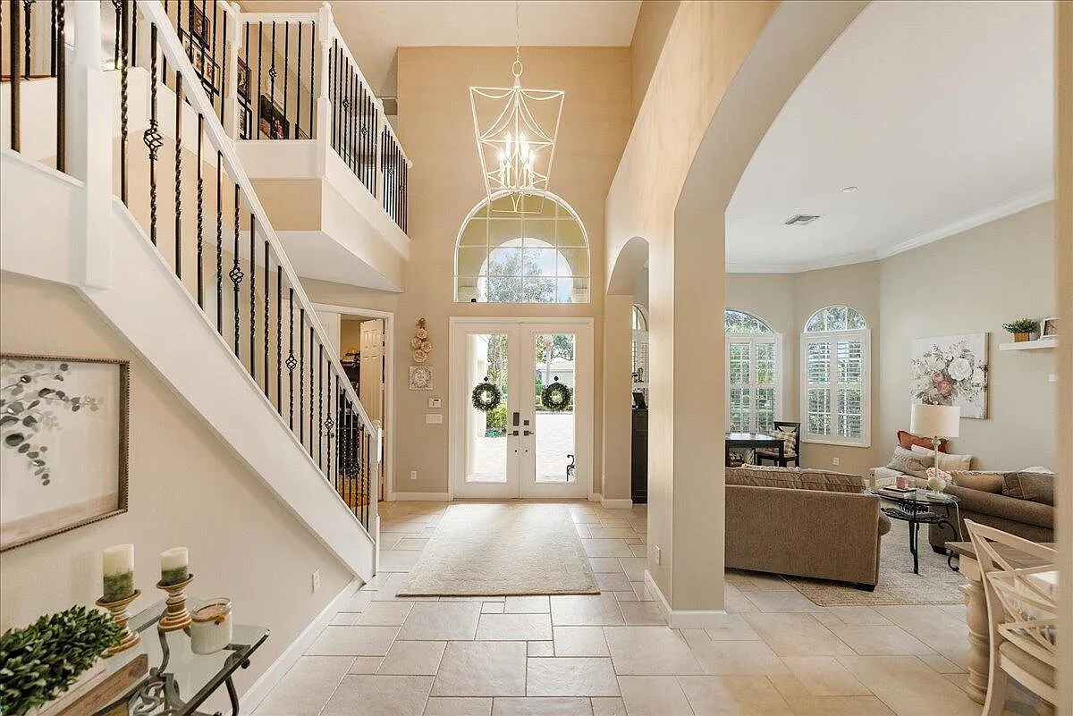 4 bed, 3.5 bath, 3256 sqft, $7,000 — Photo 1
