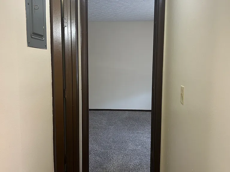 5346 Southgate Blvd #8 — Photo 6