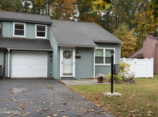 71 Pepperbush Pl, Malta, NY 12020