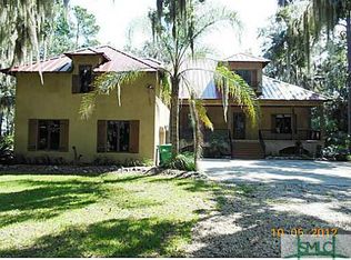 137 Mission Dr, Darien, GA 31305