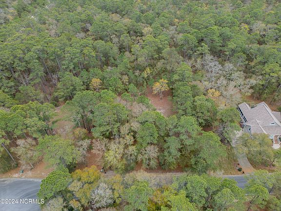 3rd image of 513 Nantes Court SW