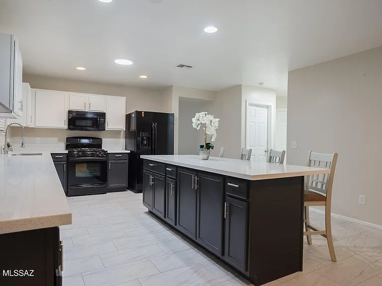 9267 N Red Diamond Ave — Photo 12