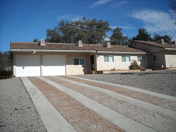 3rd image of 13831 Calle De Vis