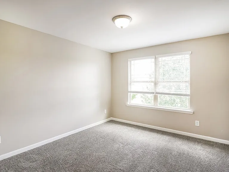 8005 Lakota Ct — Photo 14