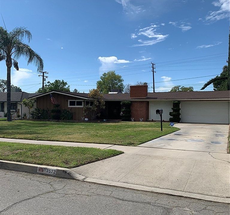 1st image of 3572 Broadmoor Blvd