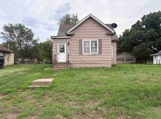 413 E Broadway St, Stafford, KS 67578