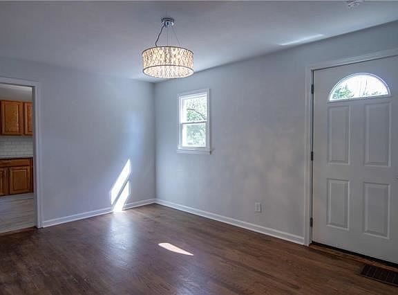 4th image of 115 N 71st St