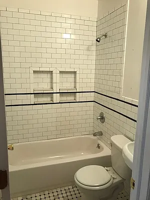 Rented by Alexander Bilu, LREB | media 18