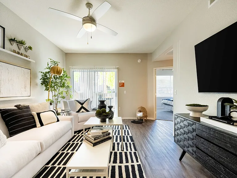 THE CLUBS AT RHODES RANCH APARTMENT HOMES — Photo 9