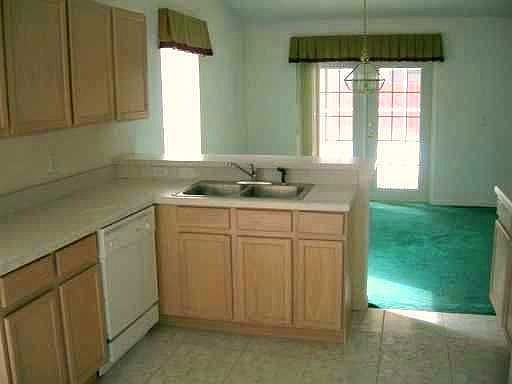 5th image of 120 Sunny Oak Trl