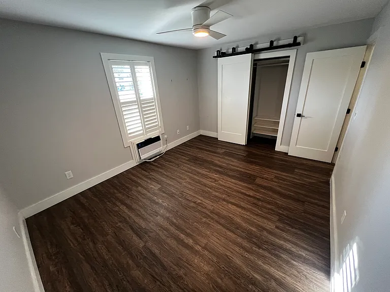 2057 Middle St #9 — Photo 3