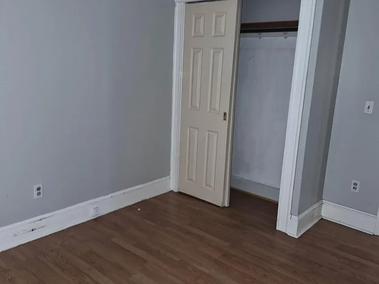165 Greenwood St #1R — Photo 2