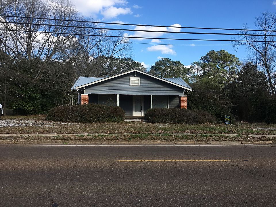 1st image of 562 Holland Avenue