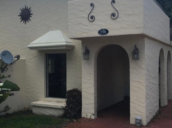 750 Overlook Dr SE #A