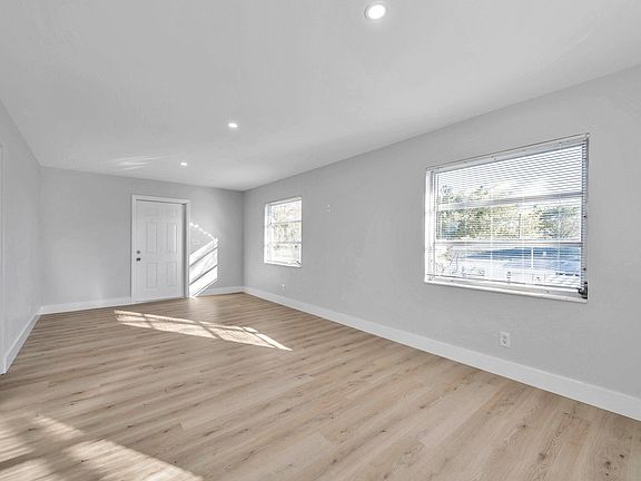 2nd image of 2837 18th Ave N #1