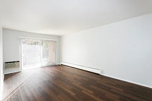 1190 Birch — Photo 17