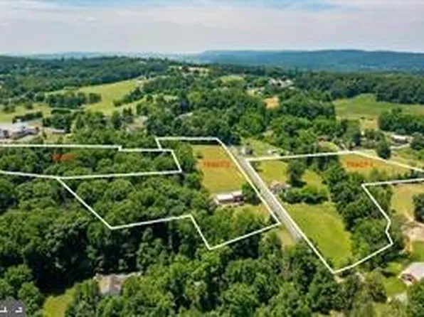 641B Mohns Hill Rd, Reading, PA 19608