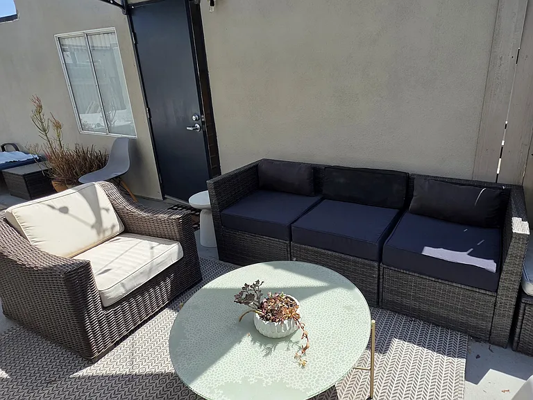1230 N June St #217 — Photo 8