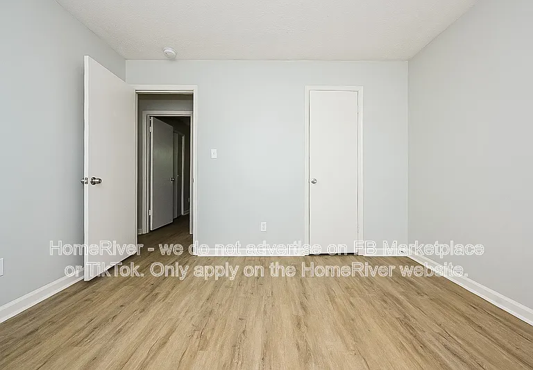 126 Amberwood Ln — Photo 12