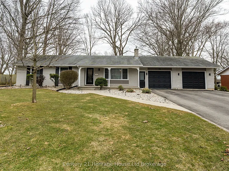 93 James Ave — Photo 2