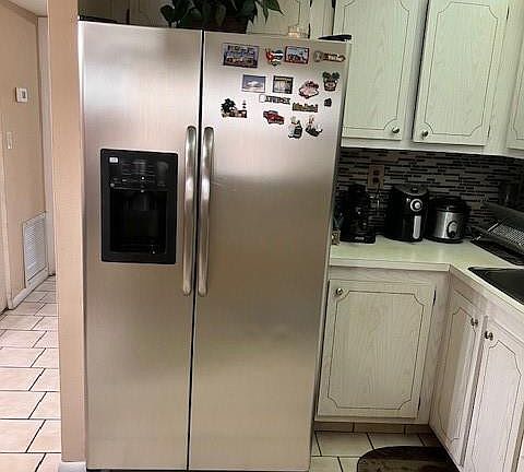 5th image of 9081 Sunrise Lakes Boulevard #216