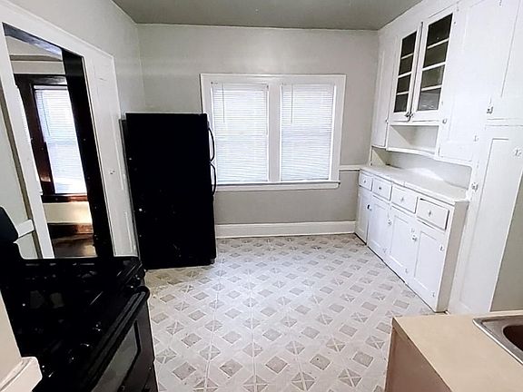 5th image of 1623 Eddington Rd