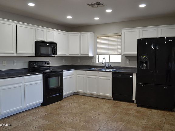 3rd image of 2118 N Sabino Ln