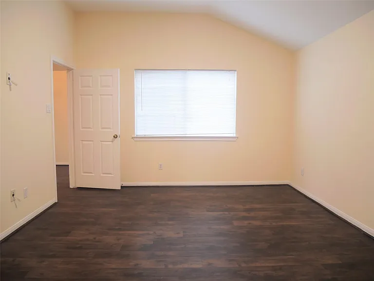 2311 Flint Brook Ct — Photo 20