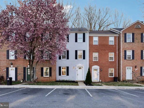 14347 N Park Ct, Woodbridge, VA 22193