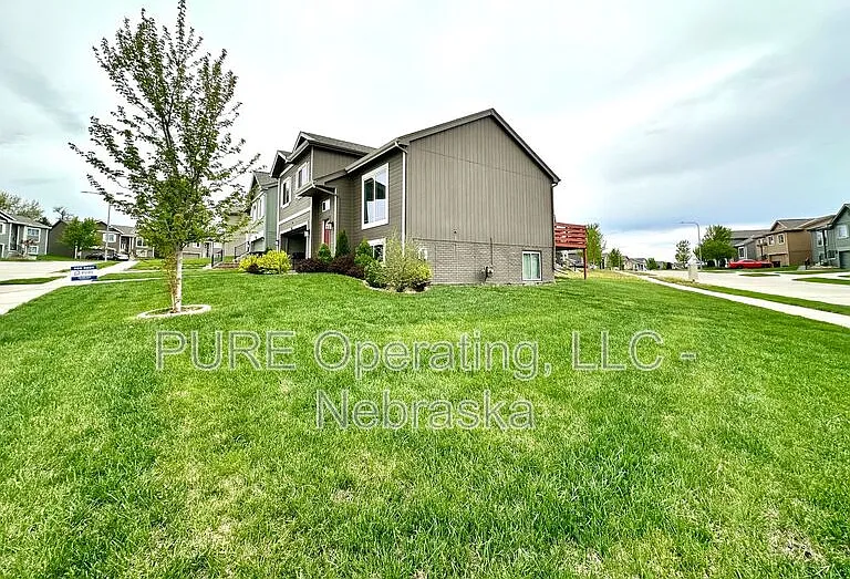 7605 N 92nd Ave — Photo 36