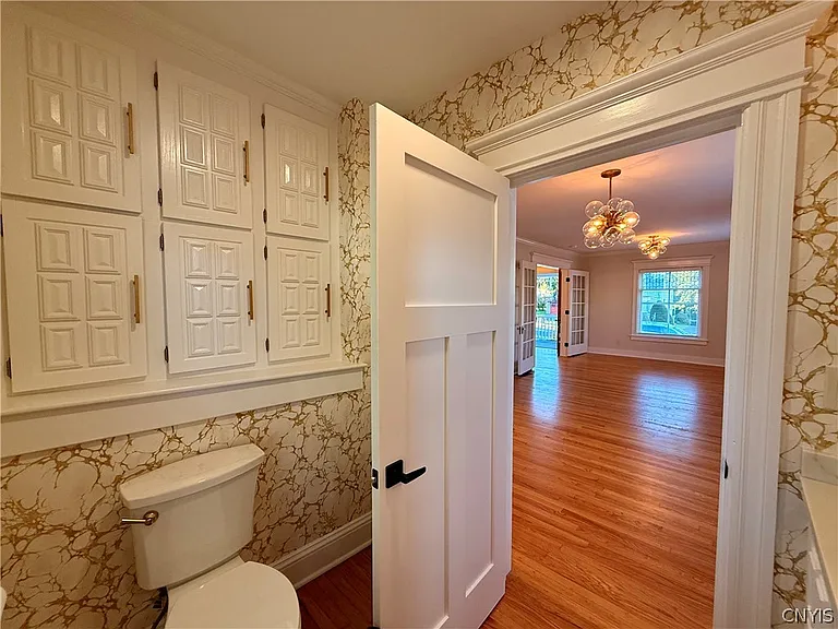11 Sanger Ave — Photo 5